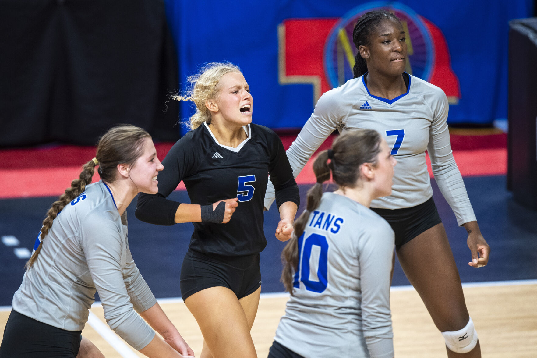Class A state volleyball: Papillion-LaVista vs Papio LV South